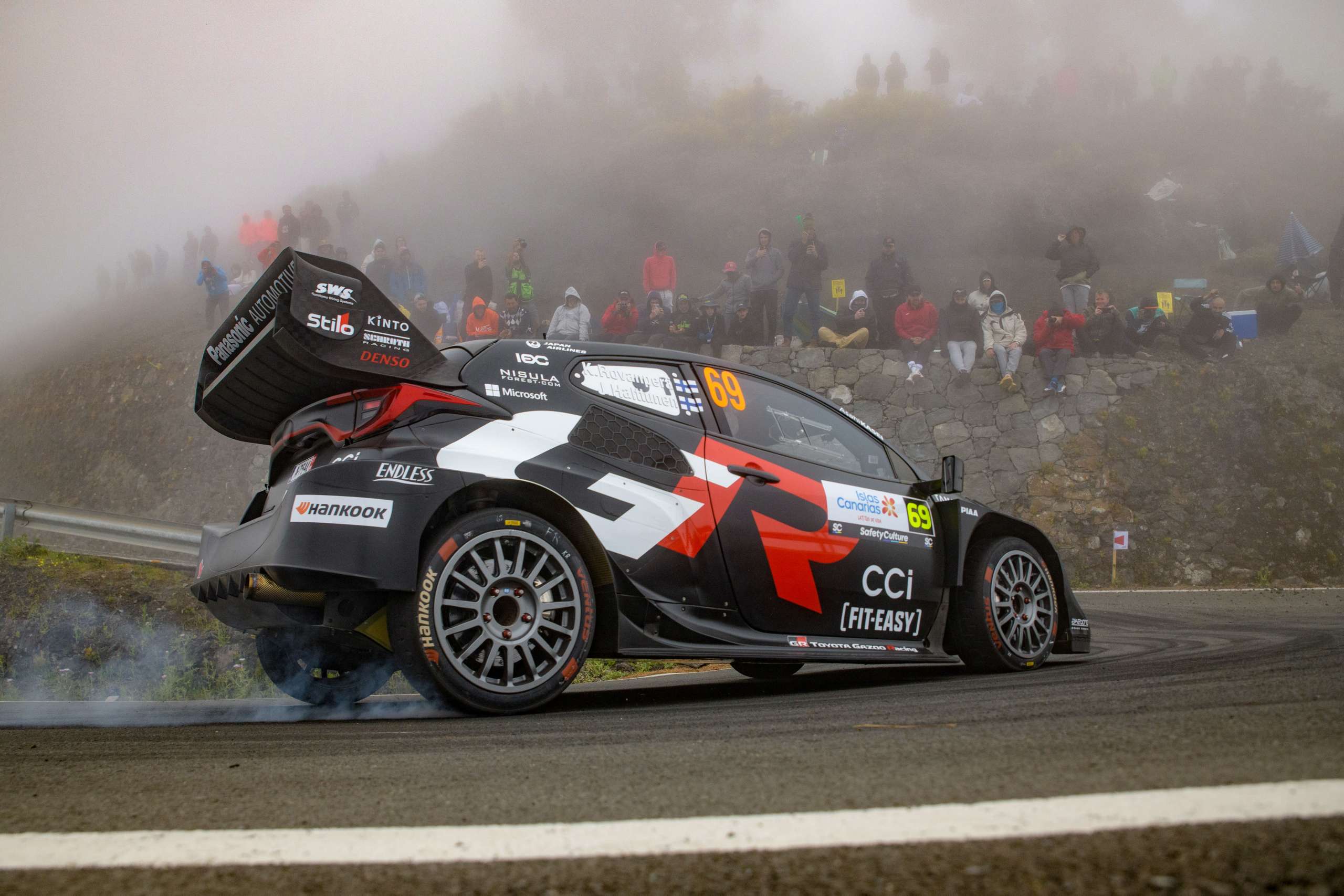 Rally Islas Canarias 2025: Kalle è un martello! Le Toyota scappano in gruppo, affanno Hyundai